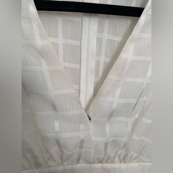 Princess polly string of stars white romper with clasp! - Picture 4 of 8